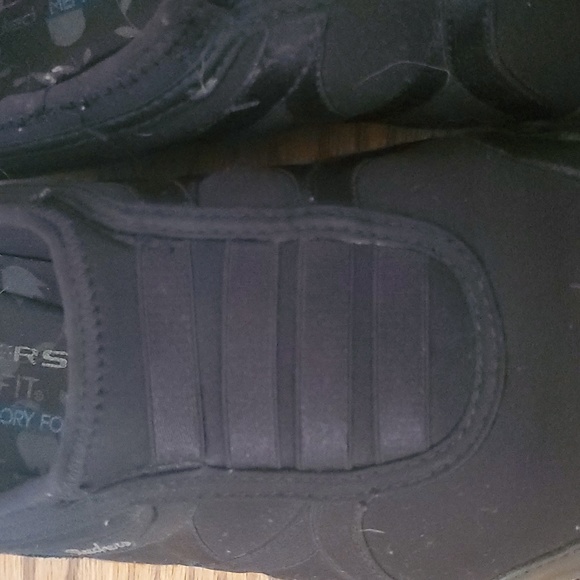 Sketchers Rekaxed Fit Memory Foam sz 7 - Picture 2 of 3